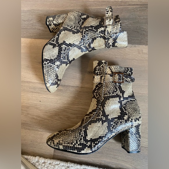 Newbark Animal Print Boot - Picture 2 of 2